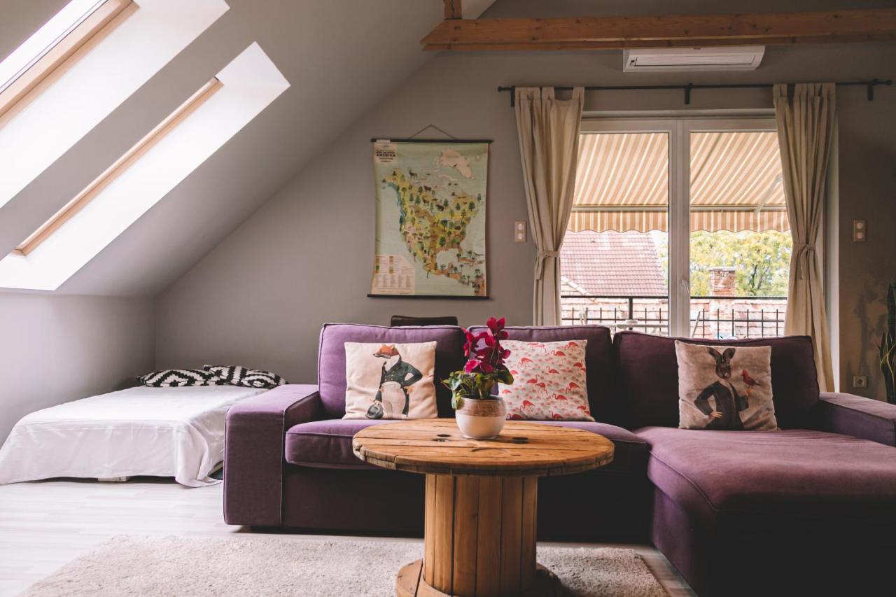 Pannonia Apartment Göd エクステリア 写真